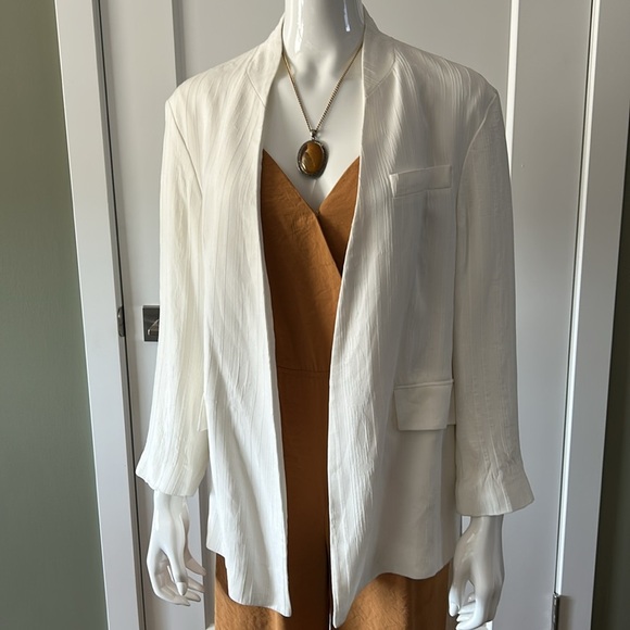 Zara Woman Textured White Blazer Jacket - Picture 13 of 17